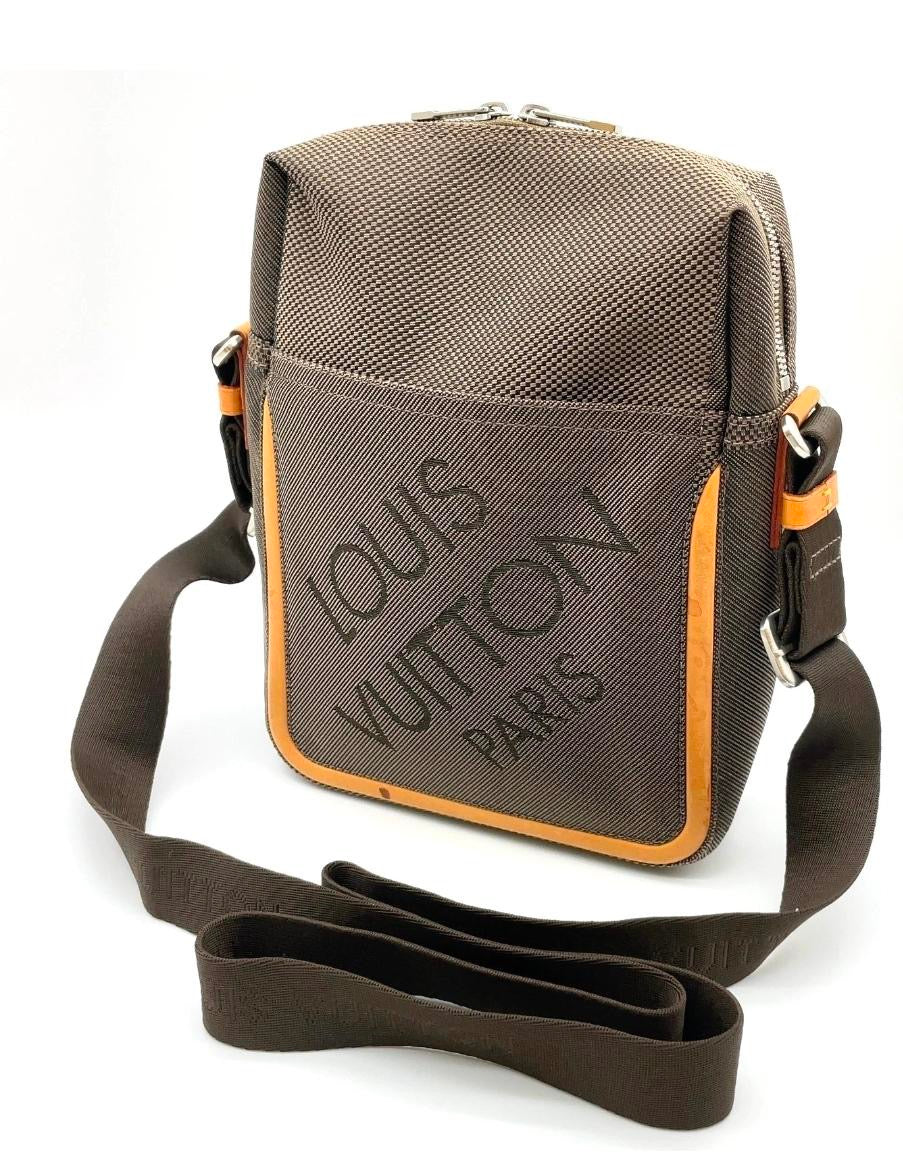 Louis Vuitton Cup Messenger Bag Brown Canvas Crossbody LV Paris Cup Rare
