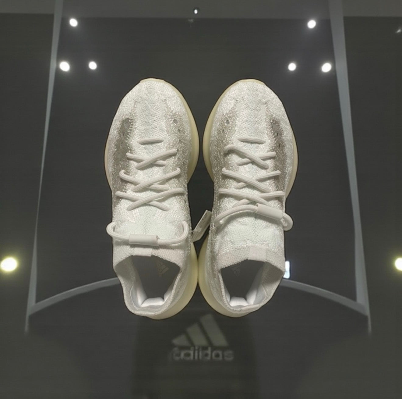 Adidas Yeezy boost 380