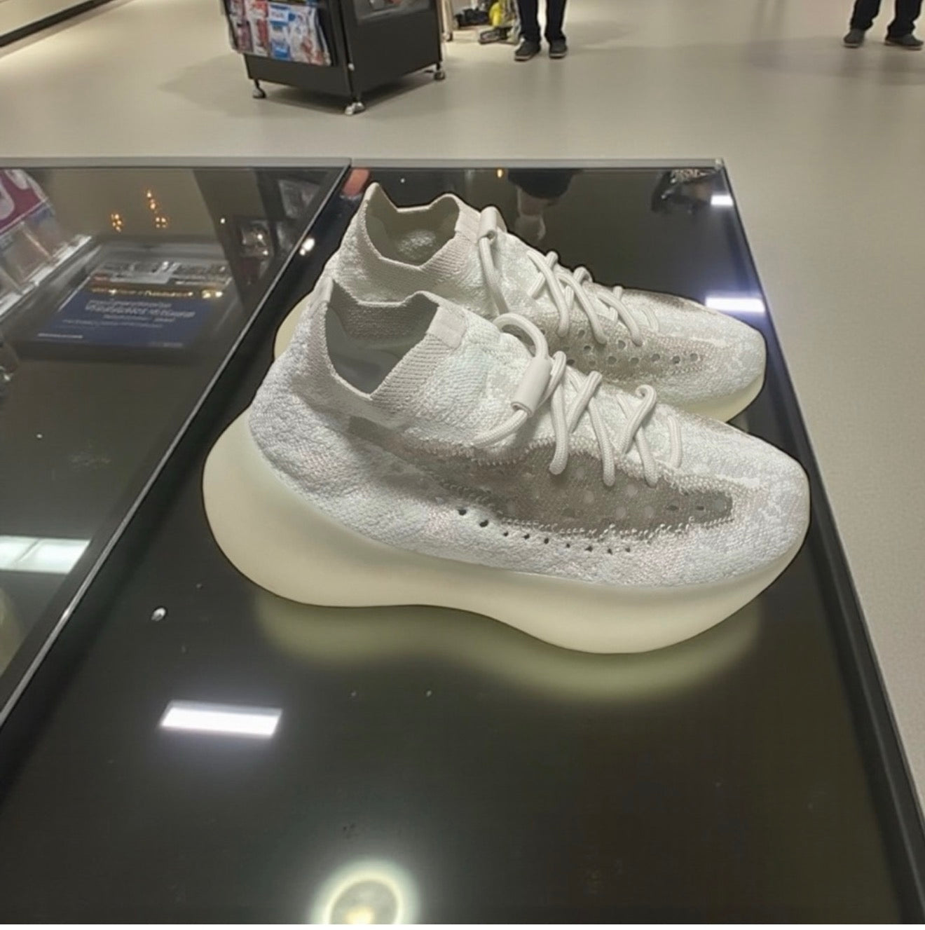 Adidas Yeezy boost 380